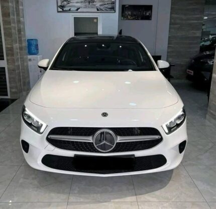 Mercedes Benz A200